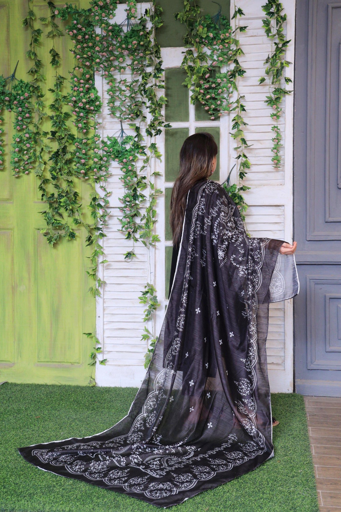 Elegant Black Embroidered 3-Piece Suit – Festive & Casual Wear for Women